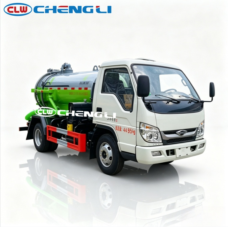 2,200L Mini Vacuum Truck — front-side view